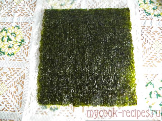 It is a leaf to a nori on a package Is a leaf to a nori on a package