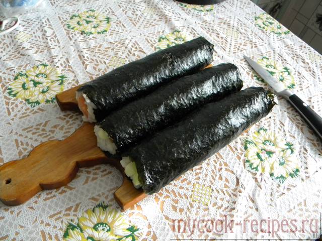 Three ready rolls for rolls Three ready rolls for rolls
