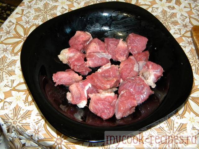 Говядина, нарезанная на кусочки Говядина, нарезанная на кусочки
