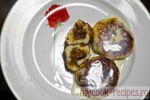 Творожники с начинкой из сухофруктов