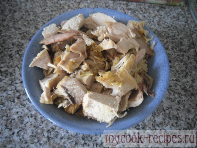 Подготовленные нарезанные кусочки курицы Подготовленные нарезанные кусочки курицы