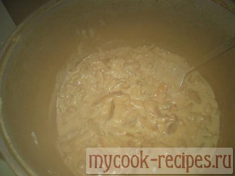 Мясо со всеми составляющими, залитое сметаной Мясо со всеми составляющими, залитое сметаной
